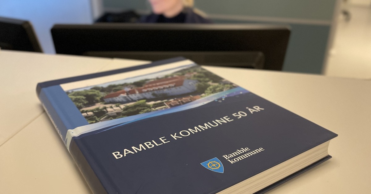 Vil du ha denne jubileumsboken fra 50-årsmarkeringen? - Bamble kommune
