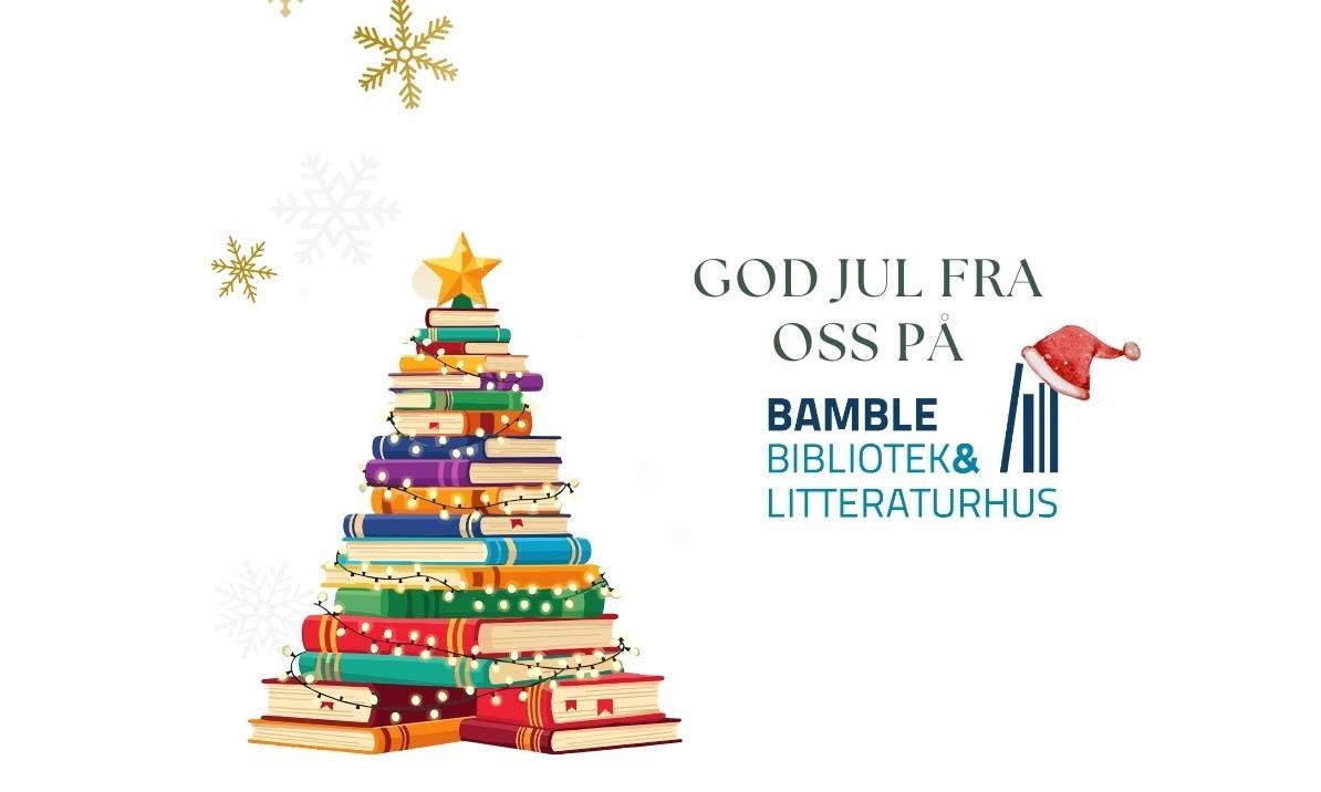 Bilde av et juletre som er laget av en stabel med bøker og en God jul-hilsen fra biblioteket