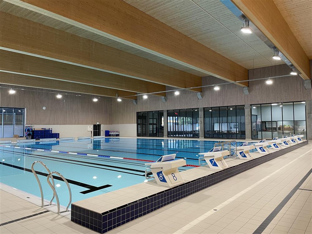 Svømmehall - Klikk for stort bilde