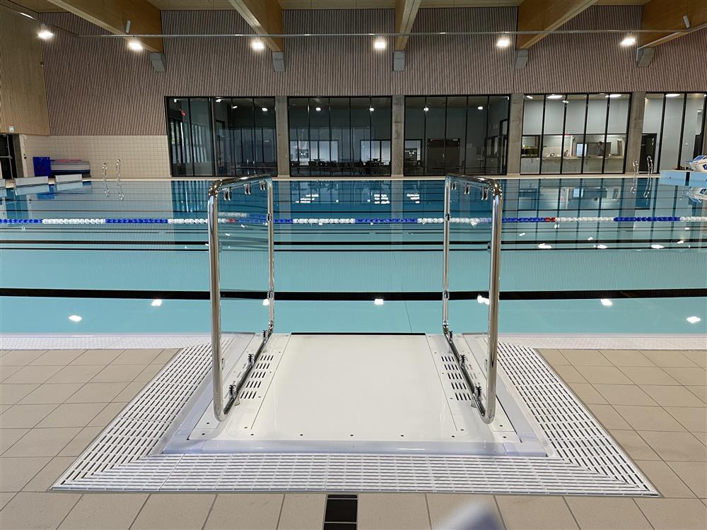 Svømmehall - Klikk for stort bilde